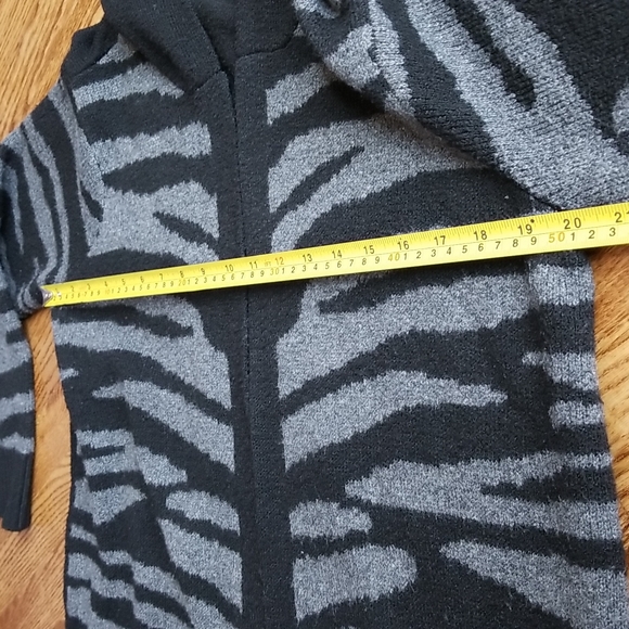 (M) Ovla Animal Print Cozy Knit Long Hooded Cardigan Fall Winter Long Sleeve - Picture 8 of 9